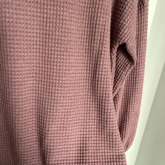 Women's Mauve Waffle Knit Sweater - Picture 2 of 4